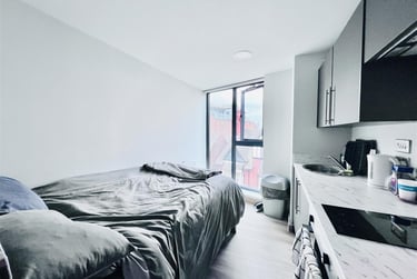 1 bed studio, 21 Heathcoat Street, Hockley, Nottingham, NG13AF - Image 1